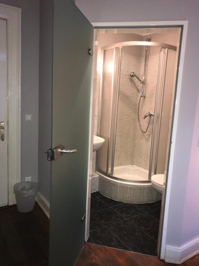 St. Pauli Lodge Townhouse Hamburg Room photo